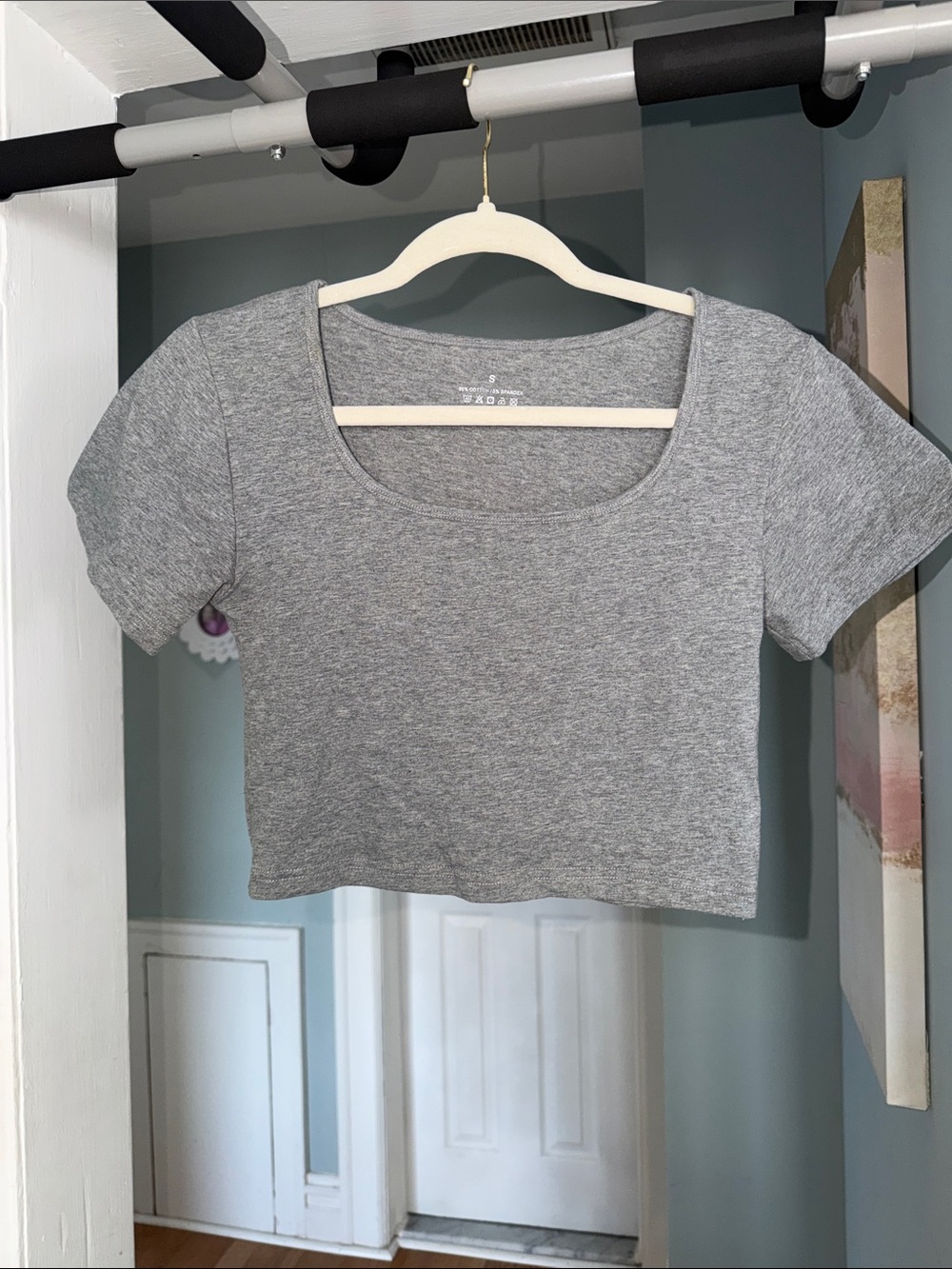 Gray Scoop Neck Crop Top - Women